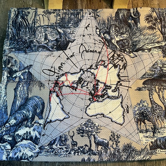 DIOR AROUND THE WORLD GWP VIP TOTE - Picture 3 of 7